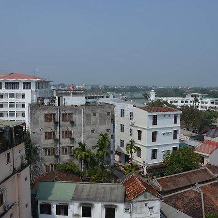 Sunny Fine Guesthouse Hue Bagian luar foto